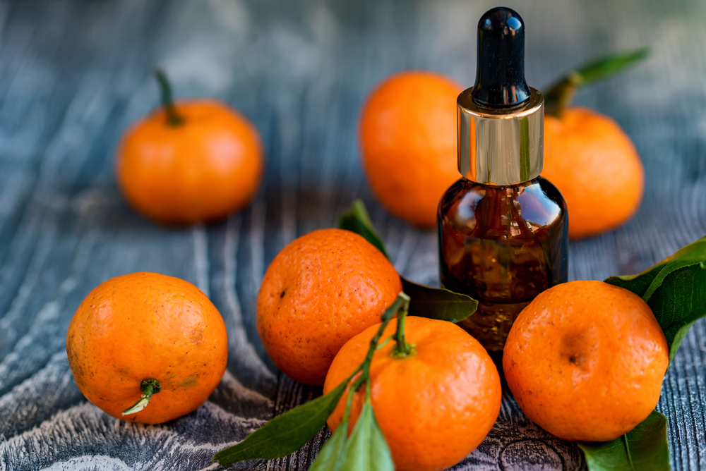 13 Impressive Health Benefits of Mandarin Essential Oil